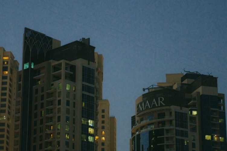 This article gives new and prospective expats a practical, step‑by‑step guide to settling in Dubai in 2026. It covers education choices from Heriot‑Watt Univers...
